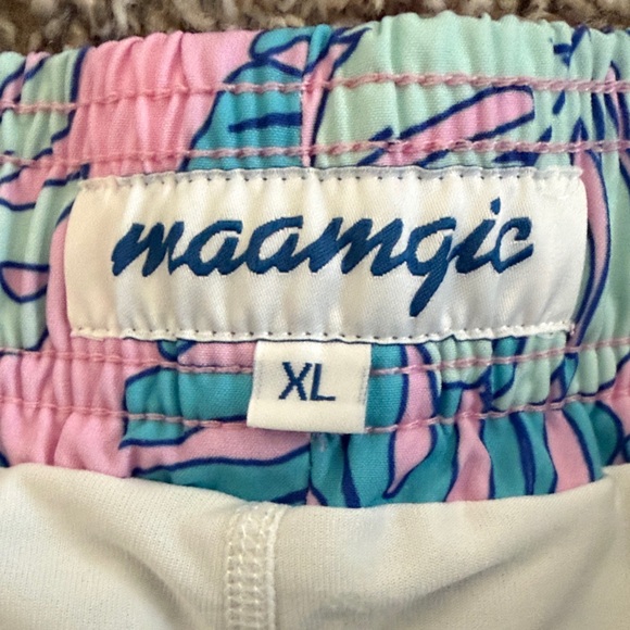 Tropical Leaf Print Swim Trunks/Shorts Pink/Blue Lined 5” Inseam Zipper Pockets - Picture 2 of 6